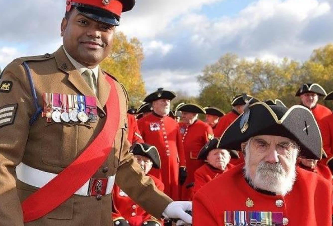 Johnson Beharry with Harry Patch 